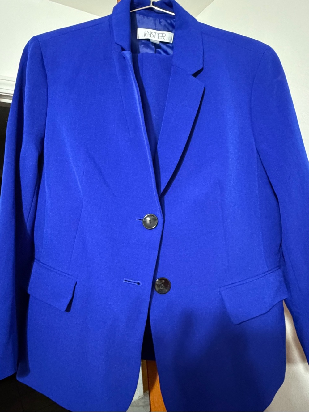 Kasper Royal Blue Women's two-piece pantsuit - Picture 3 of 4